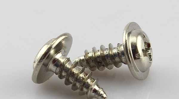 Venta al por mayor, cabeza redonda de acero inoxidable 304 con almohadilla, tornillo autorroscante de cola puntiaguda, tornillo autorroscante de cabeza plana, tornillo electrónico